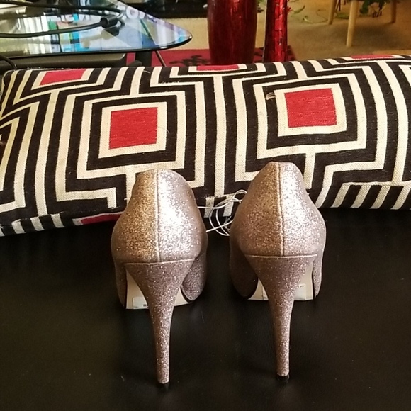 Nwt Lavendar Sparkle Heels - Picture 3 of 5